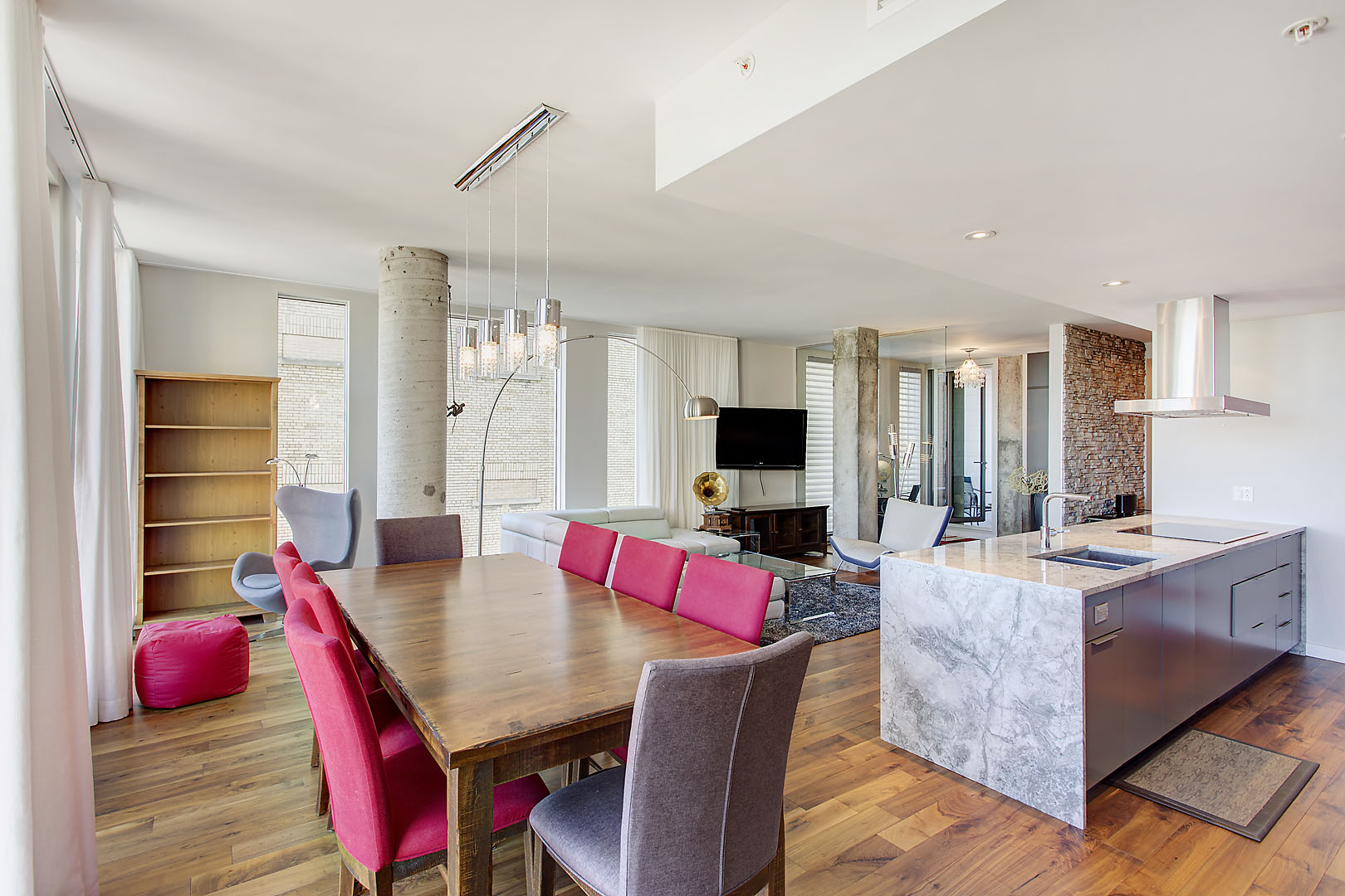 Le 1102 — Bathroom